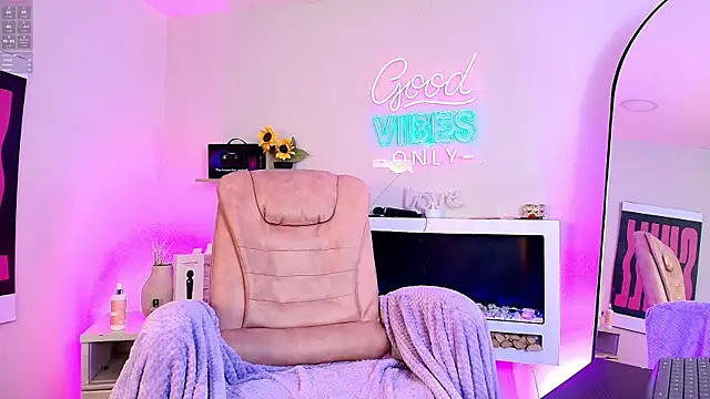 Alice_Vixen's Live XXX Chat