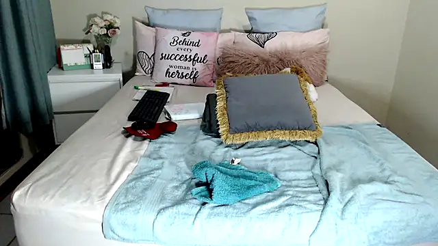 FitSelina66 即時 XXX 聊天