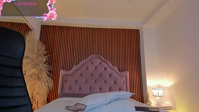 CarolineFyre 即時 XXX 聊天