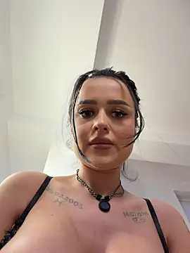 دردشة Katty_Pery الجنسية المباشرة