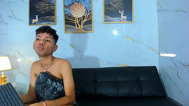 Spicy_guysn Webbikameraesitys