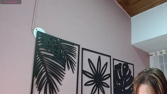 amara_rousse1's Live XXX Chat