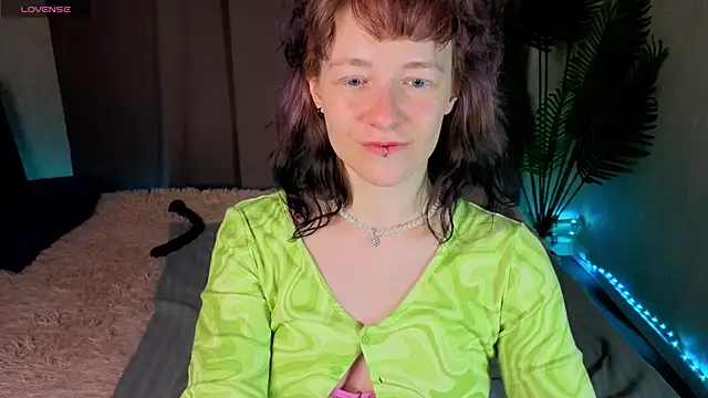 Ricki_Bloom 现场XXX聊天