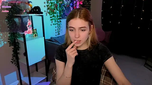 Bella_xBaby Chat XXX live