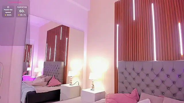 LiaSalvatore: онлайн-секс-чат