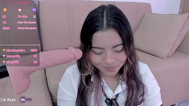 valy_shyness' Live XXX Chat