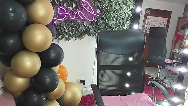 DestinyHills – Live XXX-chat