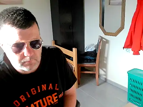 Chatroom XXX en direct de pozitiva000