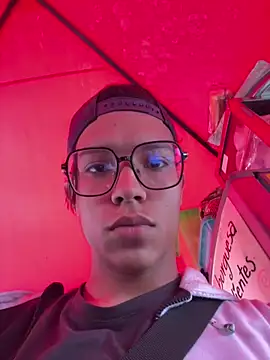 Andres_boy252's Webcam Show