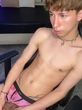 kaelwolf_tay Pertunjukan Webcam