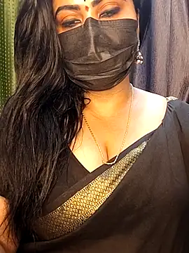 Anushka_flower Chat XXX in diretta