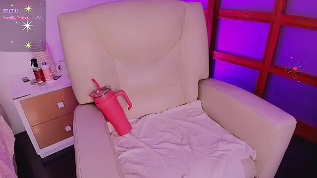 Starlights: онлайн-секс-чат