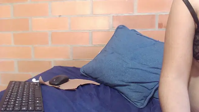 Montserrat_Jay: απευθείας συνομιλία ΧΧΧ