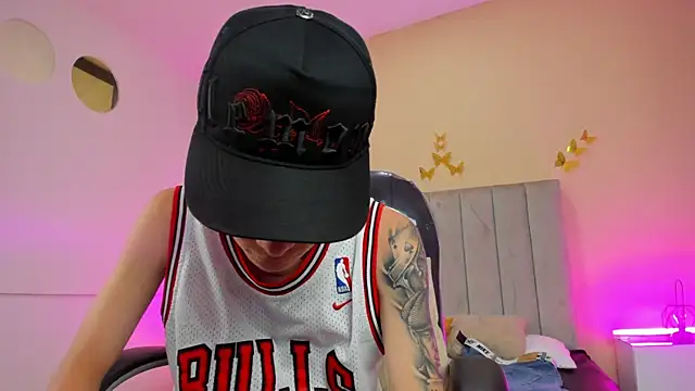 Nascary_Fox Chat XXX in diretta