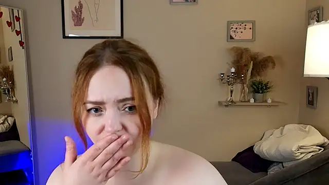 XXX chat uživo modela blessbinny