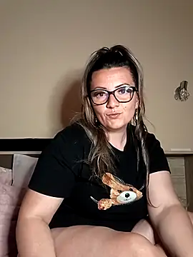 Sweetredvelvet Webcam show