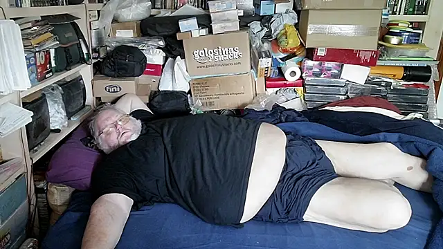 hadeszeuss2's Webcam Show