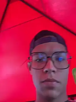 Andres_boy252: вебкам-шоу