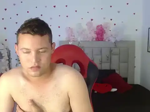 sven_fox723 live XXX chat