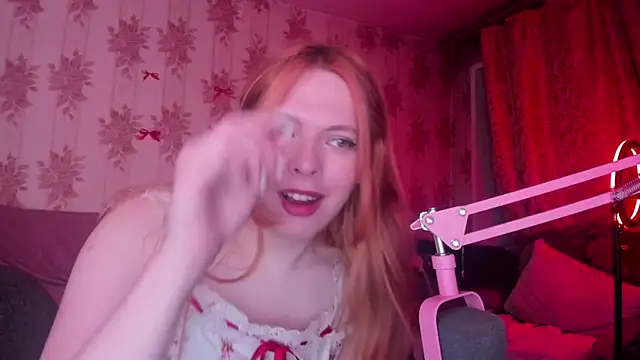 Show modela Cutie_Bambi na web-kameri