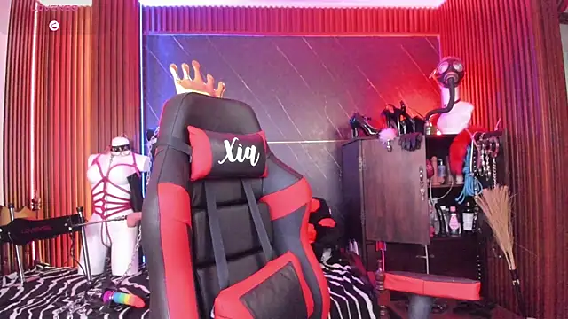 XiaQueen Adlı Modelin Canlı XXX Sohbeti