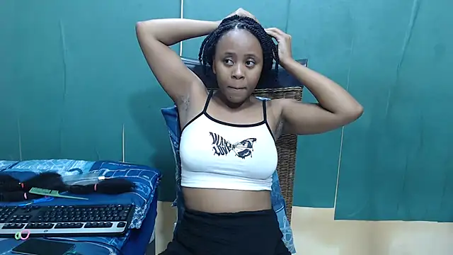 CreamyTea's Live XXX Chat