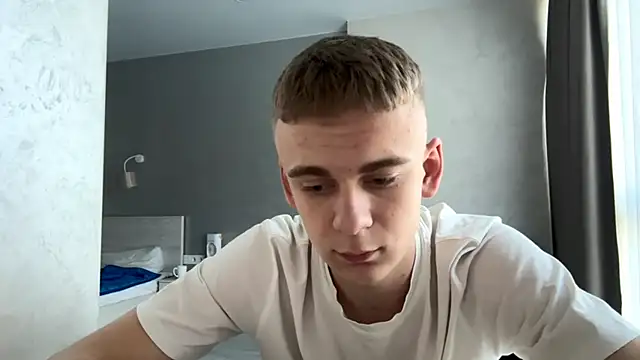 XXX chat uživo modela SoloFury