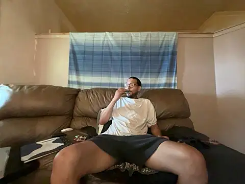 ThrowedWorldWide: απευθείας συνομιλία ΧΧΧ