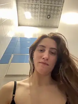 Chat XXX en directo de Tiny_Anny