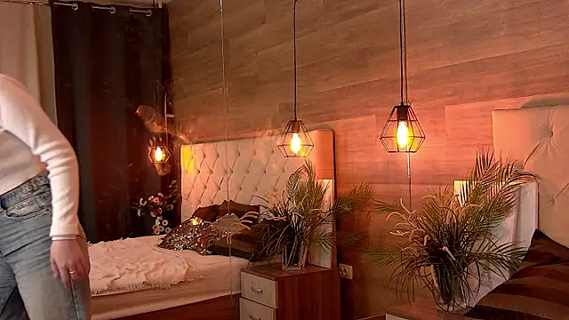 IdaMack Adlı Modelin Canlı XXX Sohbeti