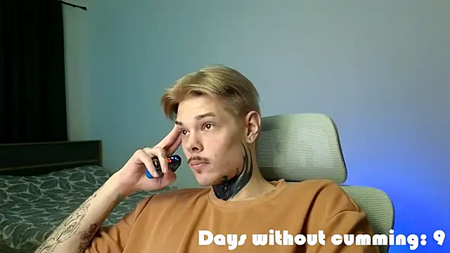 DENIS_HERE 网络视讯表演