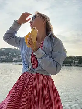 Pertunjukan Kamera Web Weettyy