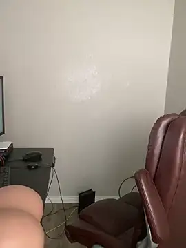 Fathero1time 即時 XXX 聊天