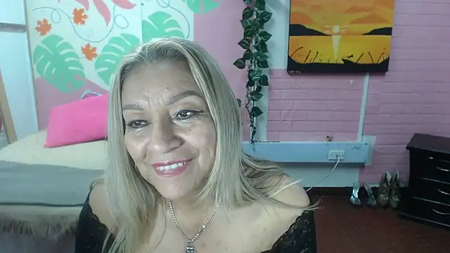 ZAMANTHA Adlı Modelin Canlı XXX Sohbeti