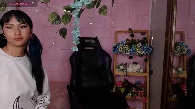 eyes_moonn – Live XXX-chat