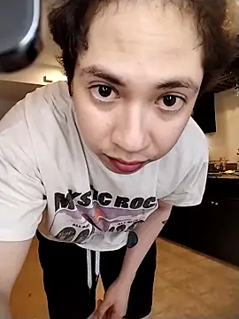 Deeplong25's Webcam Show