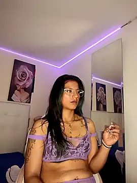 SamathaMay élő XXX-chatje