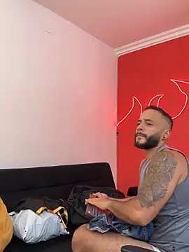 Chatroom XXX en direct de Mike_savage3