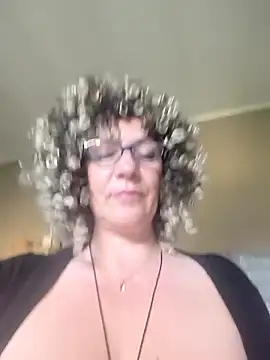 Chatroom XXX en direct de -K--