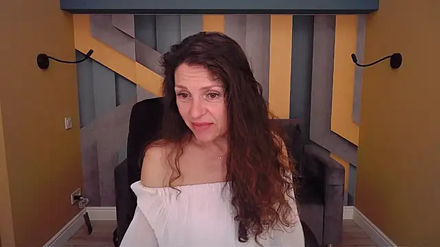 EllaLongのライブXXXチャット