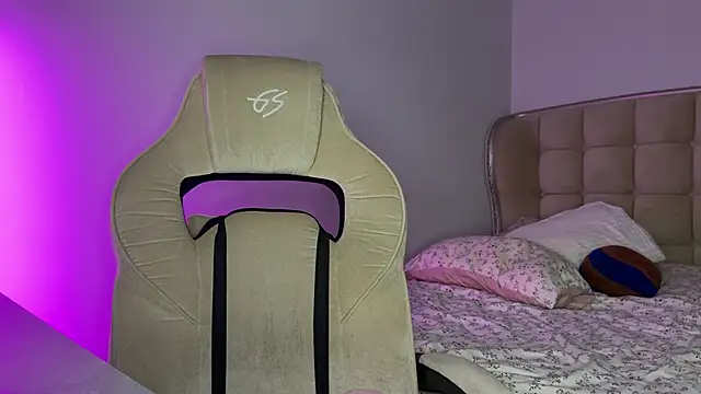 MarlynRobertsen Adlı Modelin Web Kamerası Şovu