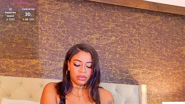 loana_vegas Chat XXX in diretta