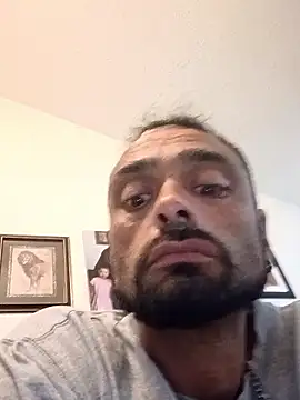 C8L3U webkamerás műsora