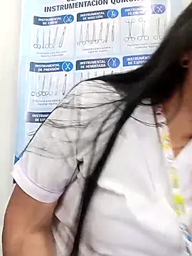 SOFI__10 Adlı Modelin Canlı XXX Sohbeti