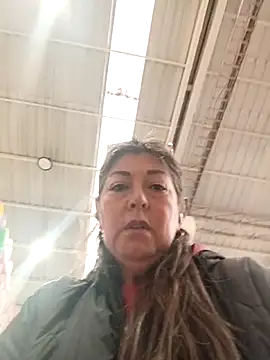 emma_tour's Webcam Show