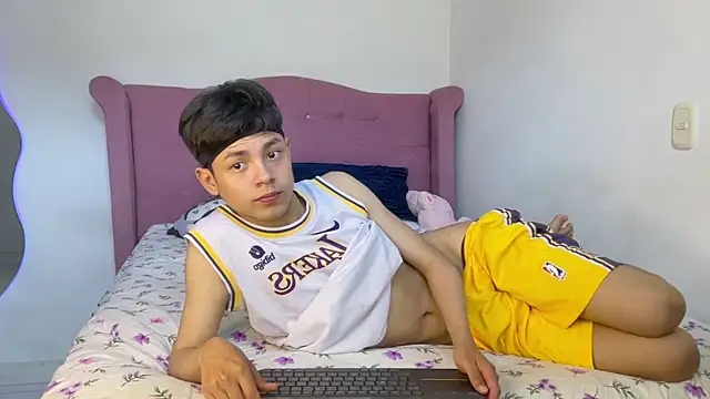 Andy_Belier23 – Live XXX-chat