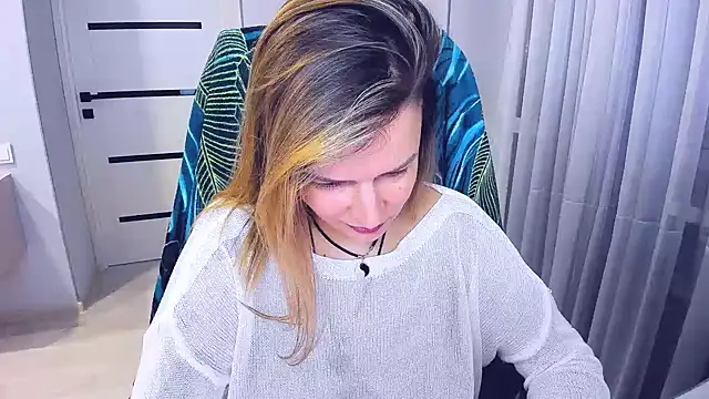 AlexiaDarren Adlı Modelin Canlı XXX Sohbeti