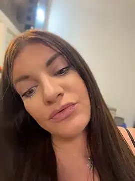 Онлайн чат XXX JessicaFlame