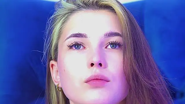 Pertunjukan Kamera Web VanessaCelesti