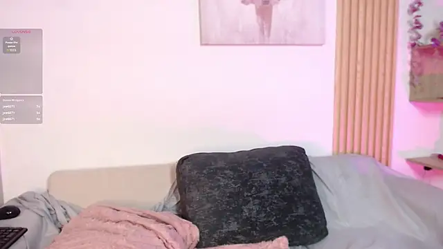 chloe_peach_'s Live XXX Chat